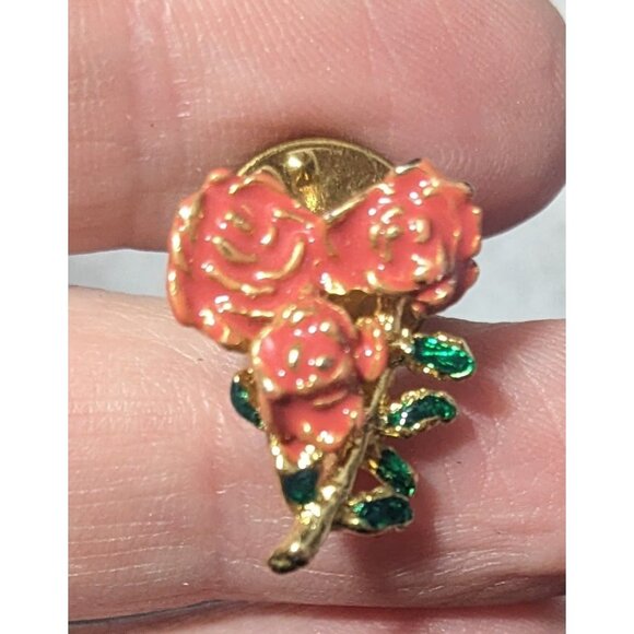 Minimalist Floral Enamel Finished Gold Tone Lapel Pin - Picture 1 of 3